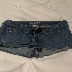 Hollister Women's Mid-Dark Blue Low-Rise Denim Cutoff Shorts